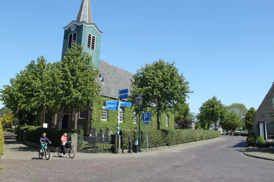 Een kerk in Oudega, ook wel de Ankerkerk genoemd.