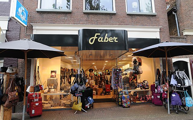 Faber Lederwaren winkel in Harlingen