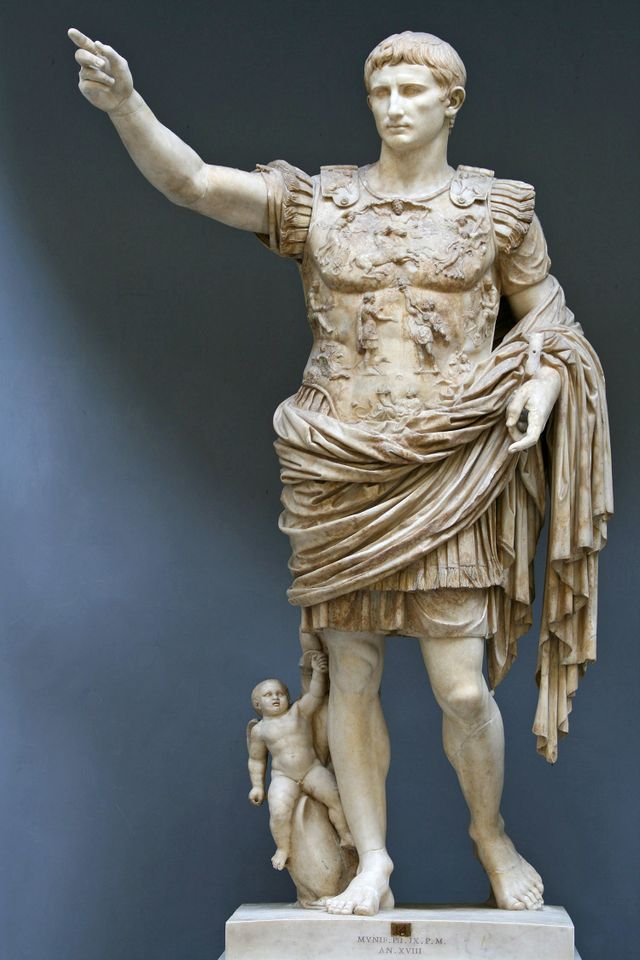 Standbeeld keizer Augustus