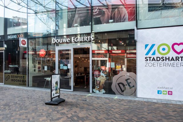 Dit is een foto van Douwe Egberts Café in het Stadshart in Zoetermeer.