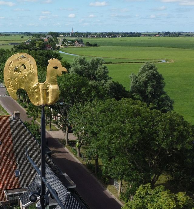 Pancratiuskerk Wolsum vanuit de lucht