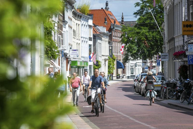 Foto van fietsers in de binnenstad.