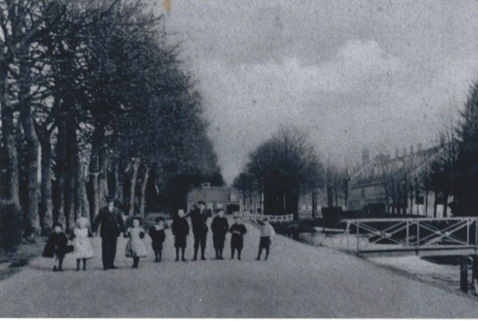 Een van de oudere afbeeldingen (1900) van één van de gestichten in Veenhuizen, Drenthe