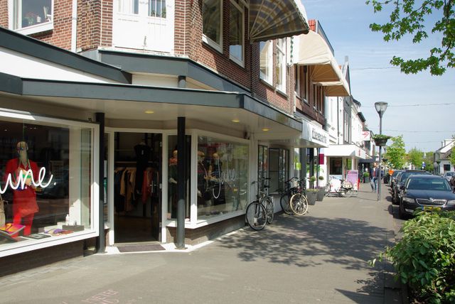 Winkelgebied De Kempenaerstraat in Oegstgeest.