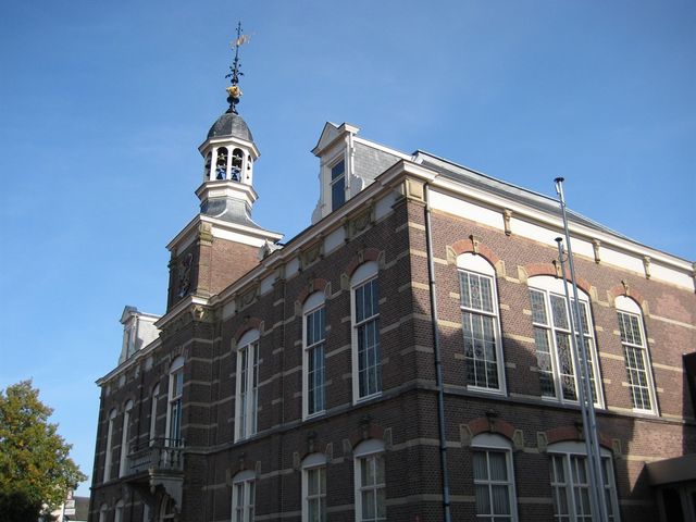 Monument walk for groups in Deurne - Town Hall