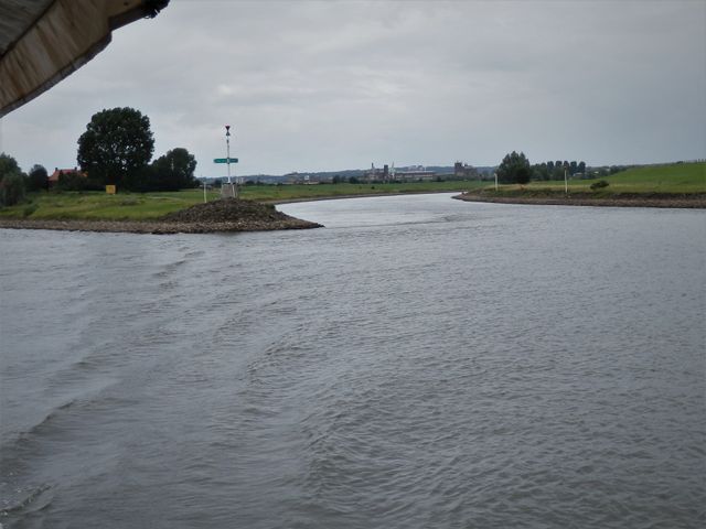 De Baluwe Bever Keert bij de IJsselkop waar de IJssel wordt afgesplitst van de Rijn
