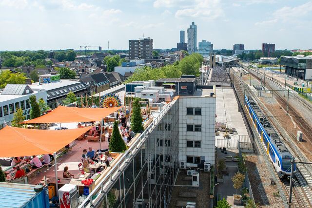 Rooftopbar Doloris Meta Maze in Tilburg