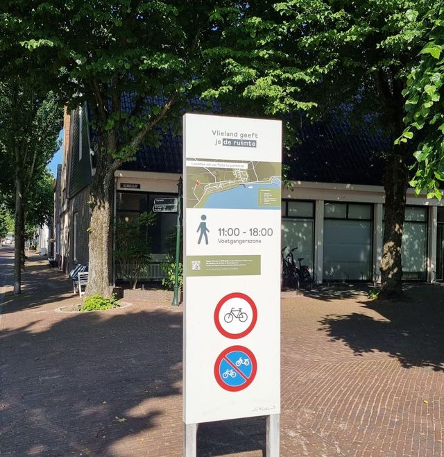 Fietsverbod Dorpsstraat Vlieland