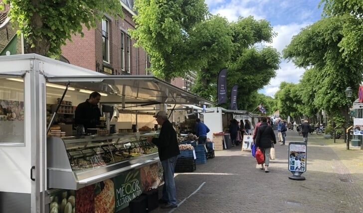 Image of the friday market in Voorschoten