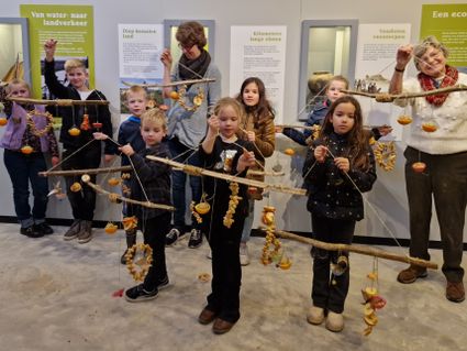 Kindermiddag Voederhanger maken voor de vogels bij Bezoekerscentrum Mar & Klif
