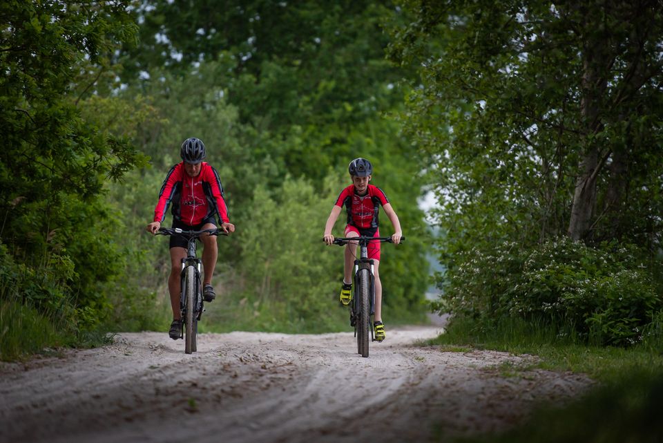 Een mooie plek om u MTB route te starten. Voor u het weet fietst u de prachtige bossen van Havelte in.