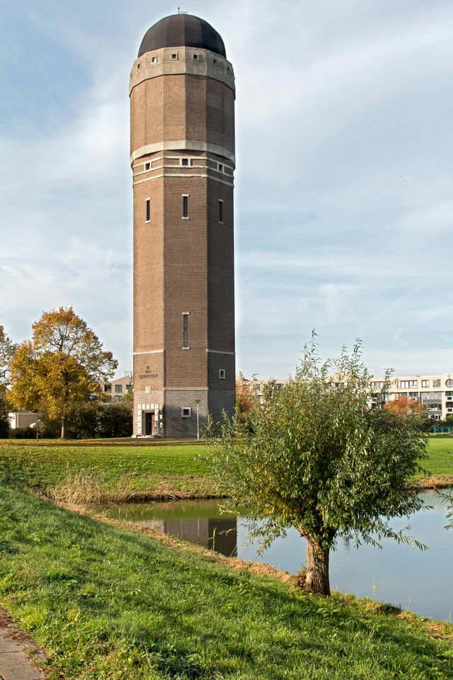 Foto van de watertoren in Rokkeveen