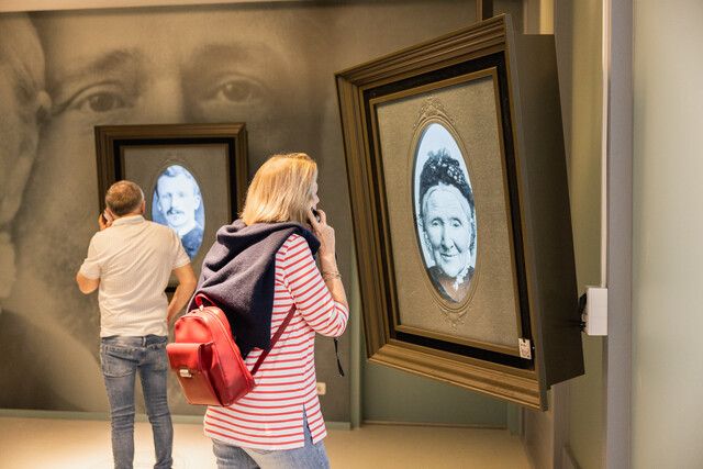 Interactieve wand in Van Gogh Village Museum Nuenen