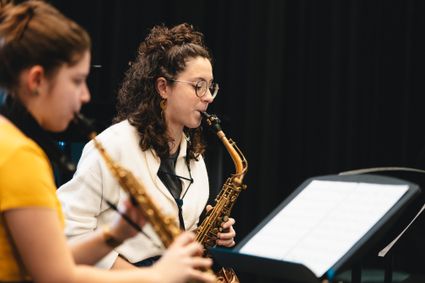 Studenten saxofoon van het Prins Claus Conservatorium
