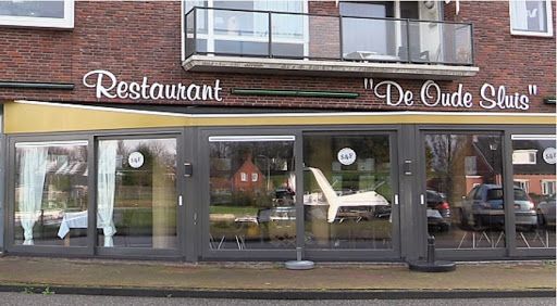 Voordracht naaimachine Continent Restaurant De Oude Sluis | Visit Groningen