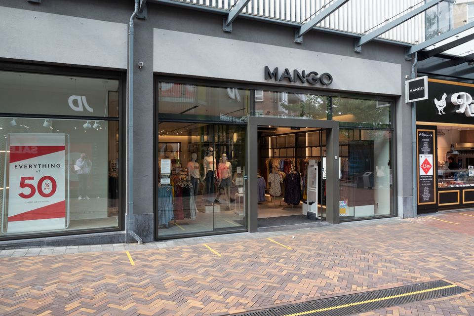 Dit is een foto van Mango in het Stadshart in Zoetermeer.
