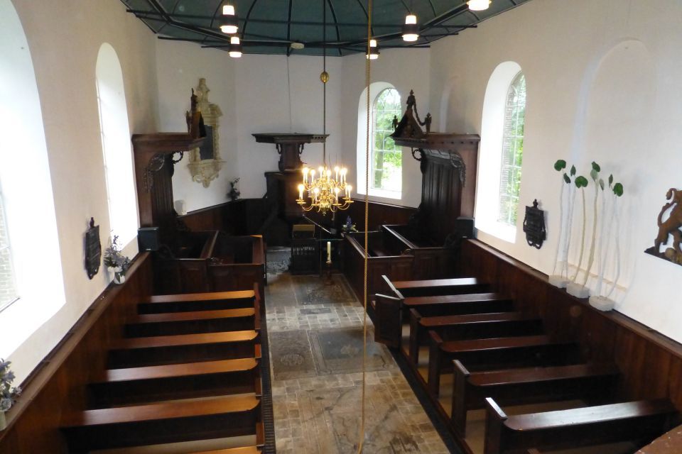 Interieur kerk Zweins