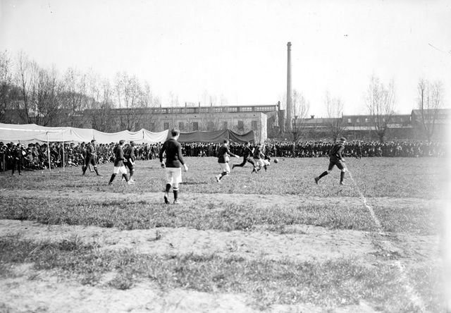 Openingswedstrijd in 1906