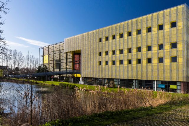 Foto van het gebouw van de Dutch Innovation Factory