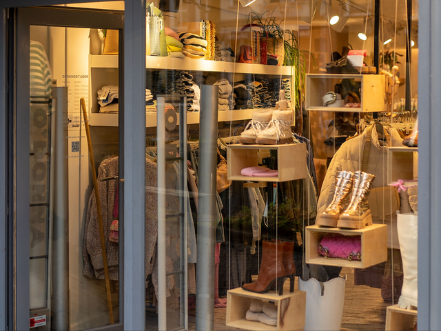 Etalage van de winkel O'donna in Delft