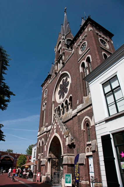 De facade van de Heilig Hartkerk