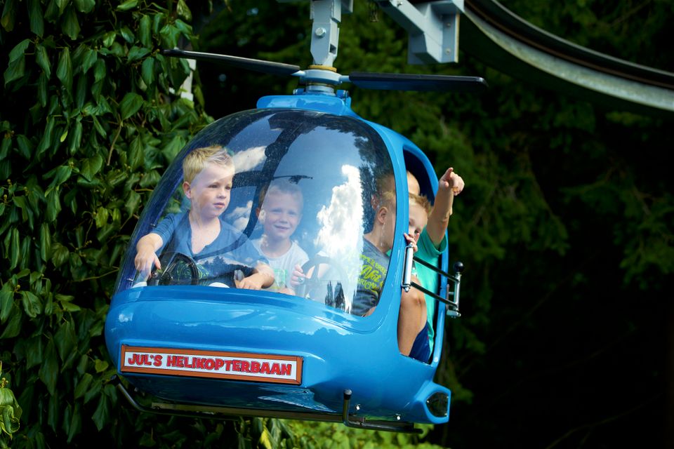 Attractie Helikopter -  Kinderpretpark Julianatoren