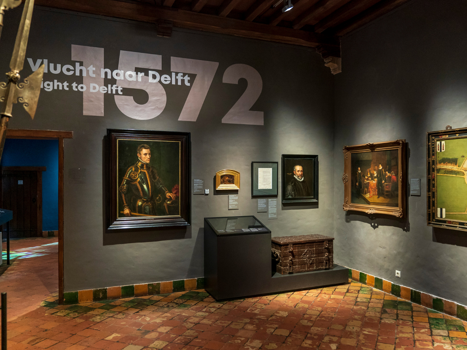 Tentoonstellingszaal over Willem van Oranje in 1572 in het Museum Prinsenhof Delft