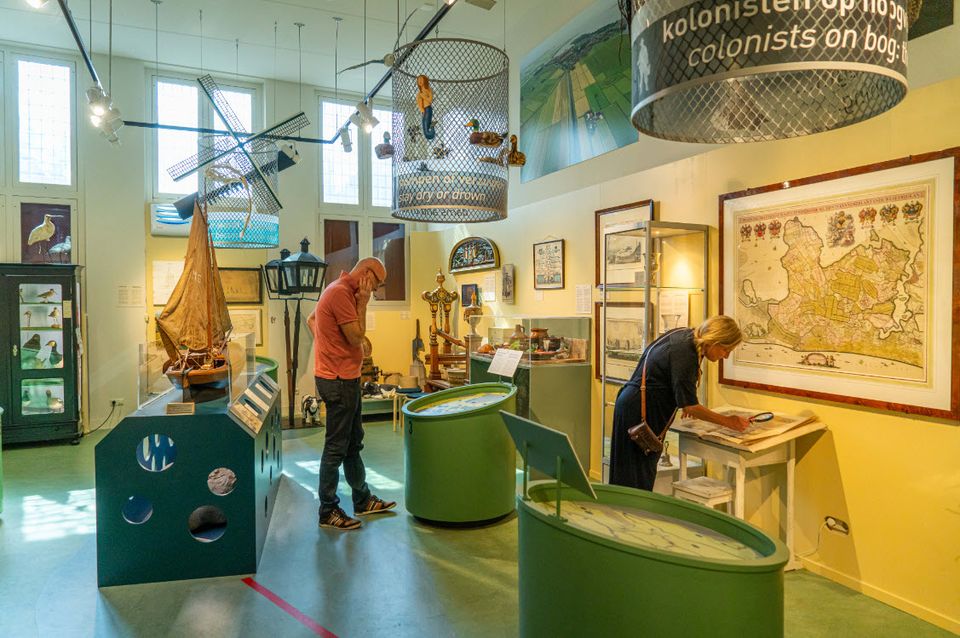 Historiezaal van Waterlands Museum de Speeltoren