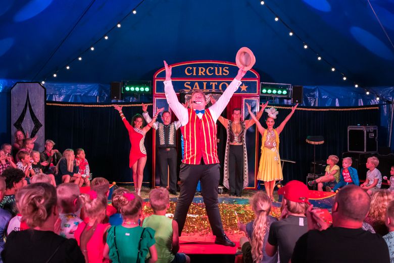De artiesten van Circus Salto staan te popelen om eindelijk weer te mogen optreden!