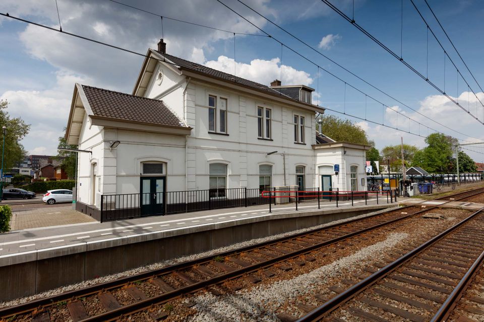 Bahnhofsgebäude Zevenbergen