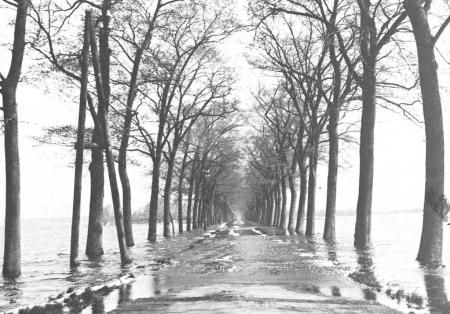 A photo from World War II, after the Germans flooded the Beemster.