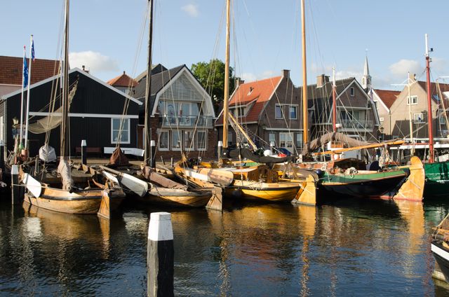 Boten in de haven van Urk, Flevoland