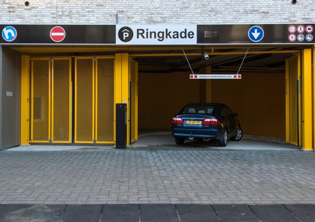 Entree Parkeergarage Ringkade in Leiden
