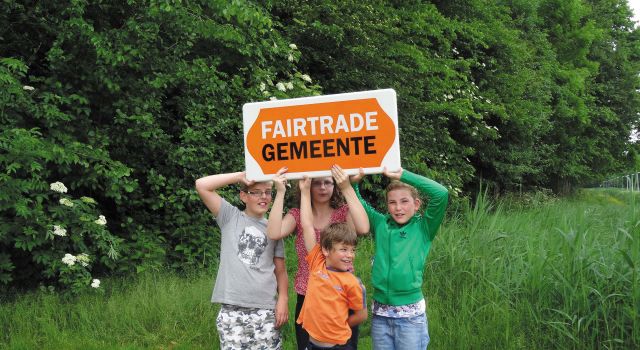 De fairtrade spreekbeurtkoffer voor scholen is één van de initiatieven van Werkgroep Fairtrade & duurzaamheid.