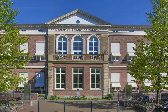 Universiteit Leiden Kamerlingh Onnes Gebouw