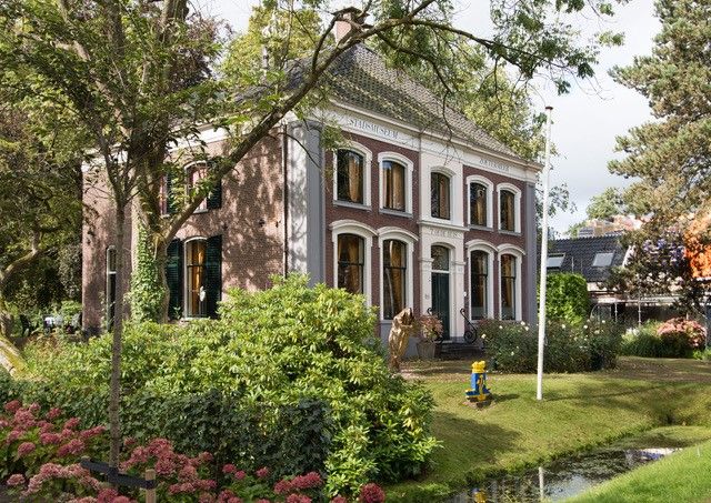 Foto van een historisch pand in de Dorpsstraat Zoetermeer, wandelen in Zoetermeer, Zoetermeer is de plek.