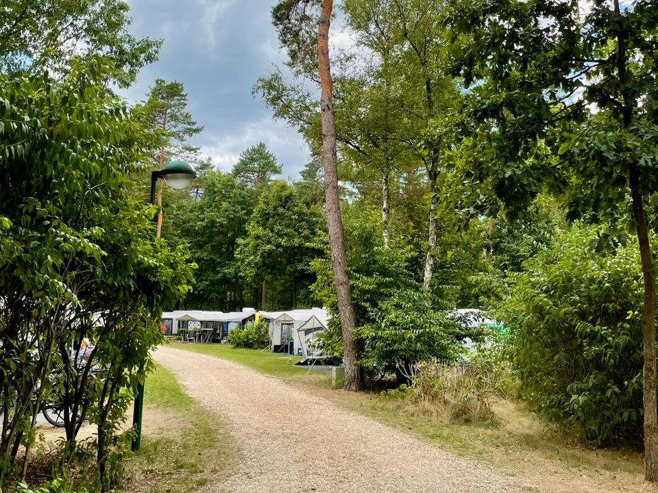 Toegangsweg campingveld 't Veluws Hof