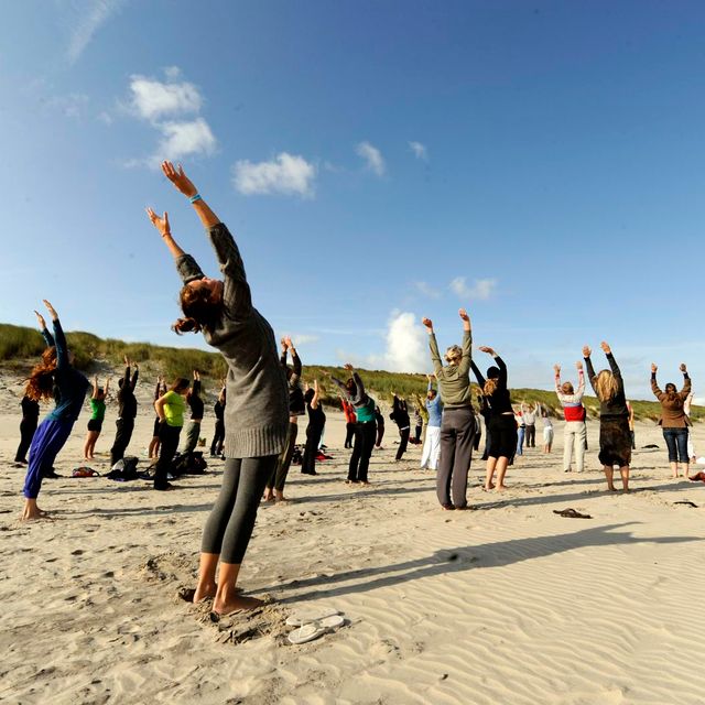 Yoga aan zee Vlieland