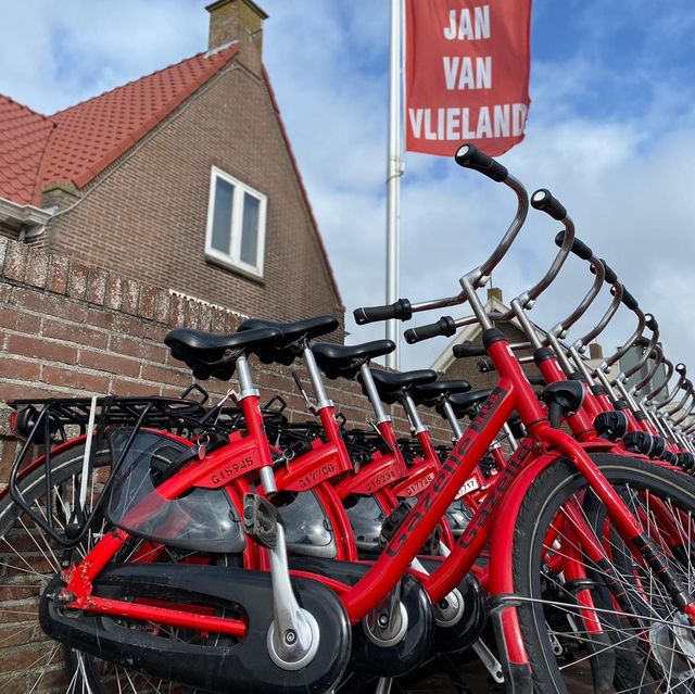 Pand Jan van Vlieland fietsenverhuur