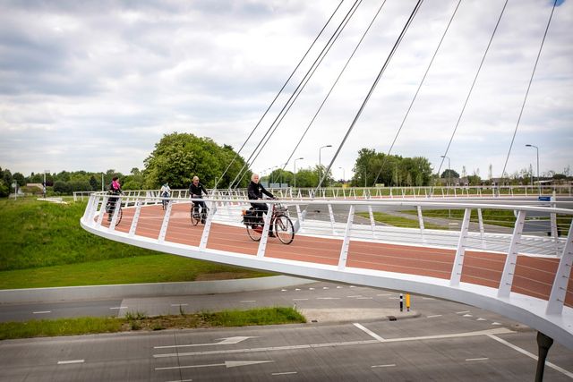 Hovenring in Eindhoven, unieke fietsbrug