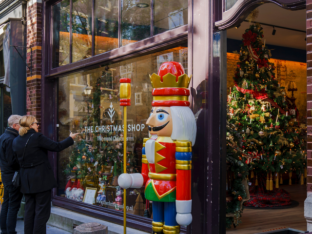 The Christmas Shop Delft
