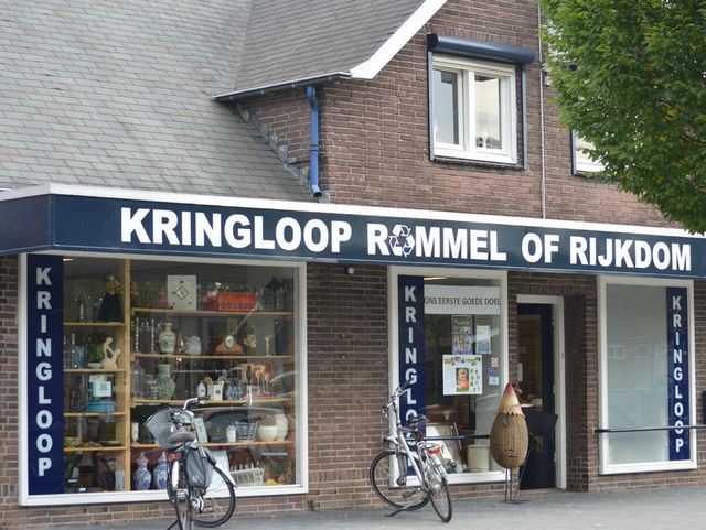 Thrift store Rommel of Rijkdom Deurne